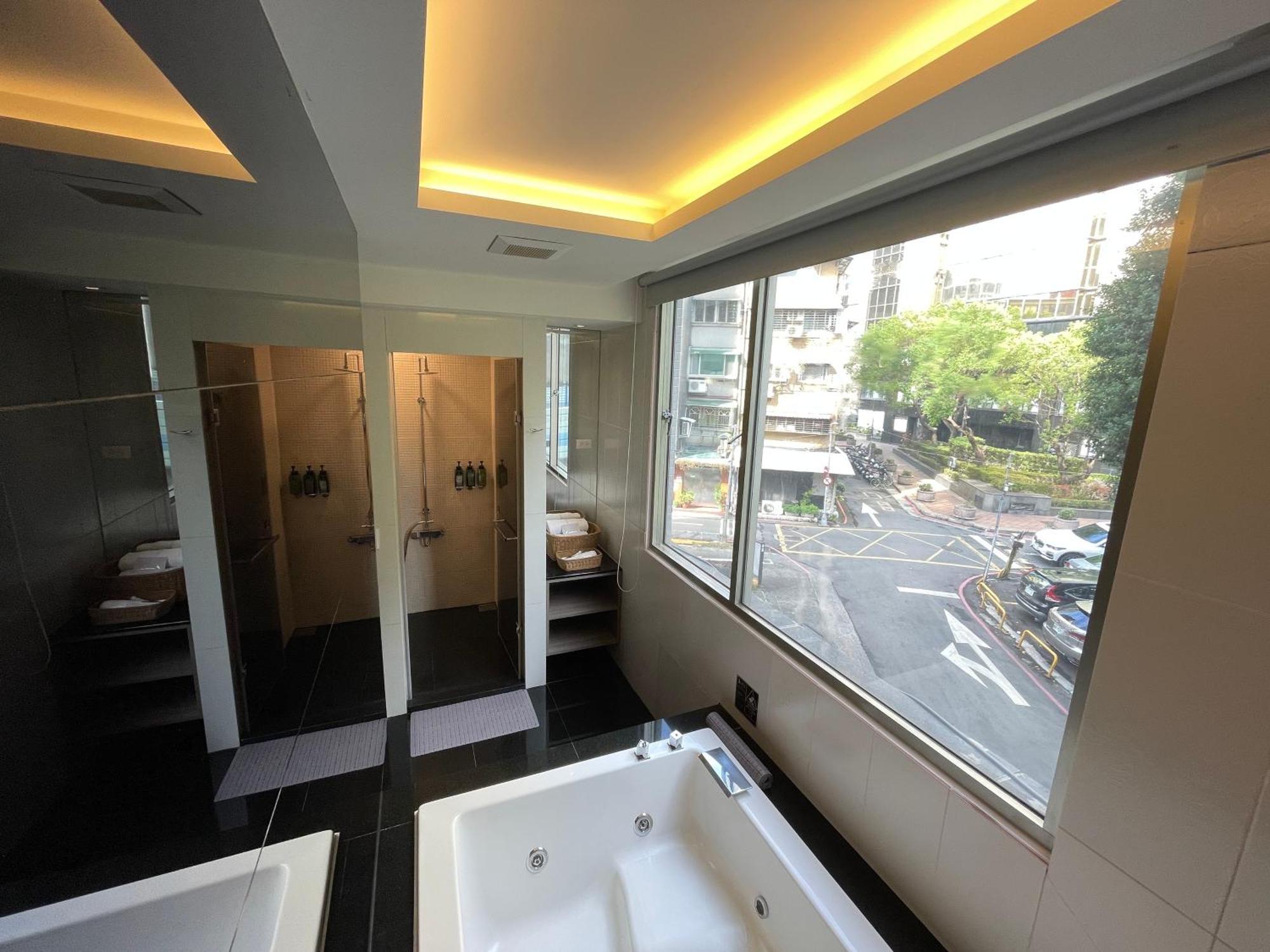 玩行旅台北館 Hotel Taipei Luaran gambar